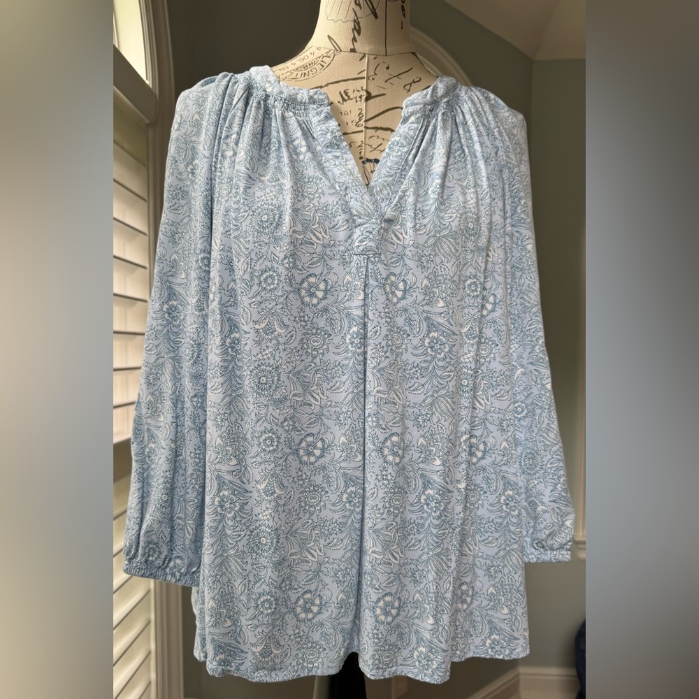 Bundle of 3 EUC Crown & Ivy Floral Peasant Tops. Size XL - Picture 11 of 13
